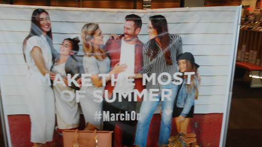 Shoe Store «DSW Designer Shoe Warehouse», reviews and photos, 4135 Miller Rd, Flint, MI 48507, USA