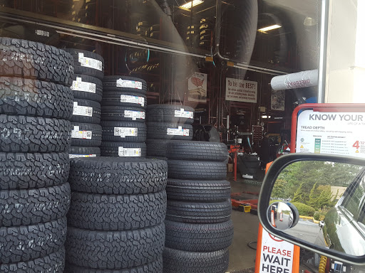 Tire Shop «Discount Tire Store - Renton, WA», reviews and photos, 361 S Grady Way, Renton, WA 98057, USA