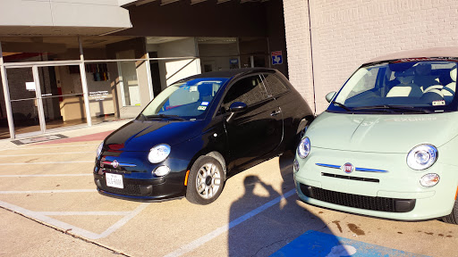 Car Dealer «Alfa Romeo FIAT of McKinney», reviews and photos, 800 N Central Expy, McKinney, TX 75070, USA