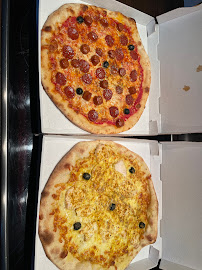Pizza du Pizzas à emporter Pizza rosa traiteur à Saint-Laurent-d'Agny - n°14