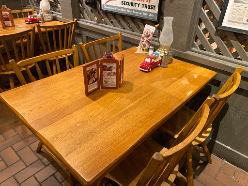 American Restaurant «Cracker Barrel Old Country Store», reviews and photos, 24400 Eastex Fwy, Kingwood, TX 77339, USA
