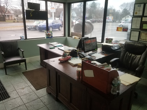 Used Car Dealer «Oakland Auto Sales», reviews and photos, 214 Tremont St, Taunton, MA 02780, USA