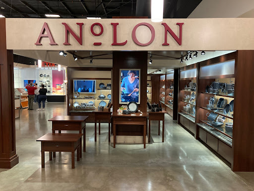 Arena Exhibits image