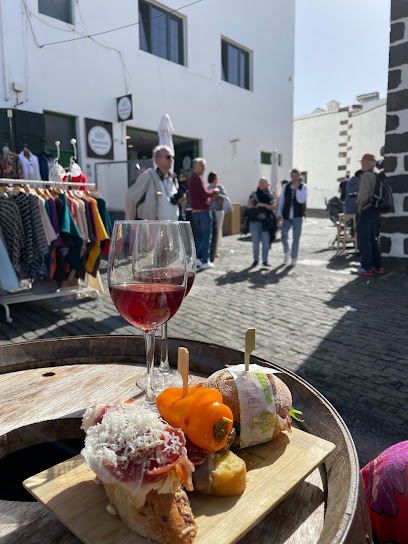 Pintxos Shop - C. Reyes Católicos, 4, 35530 Teguise, Las Palmas, Spain