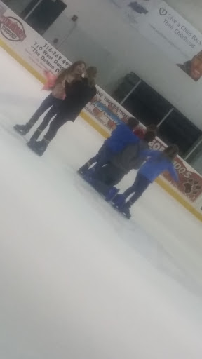 Gym «Genesis Health Clubs - Wichita Ice Center», reviews and photos, 505 W Maple St, Wichita, KS 67213, USA