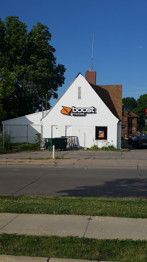 Boost Mobile Premier Store, 1602 1st Ave NE, Cedar Rapids, IA 52402, USA, 