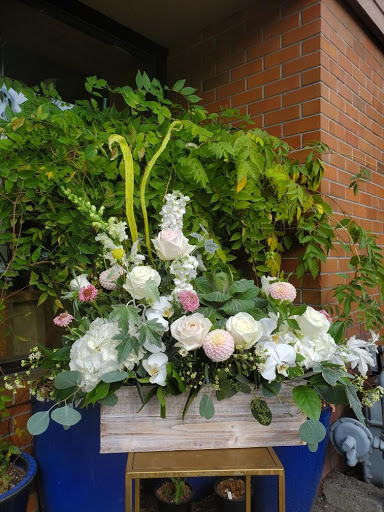Florist «Mercer Island Florist», reviews and photos, 3006 78th Ave SE, Mercer Island, WA 98040, USA