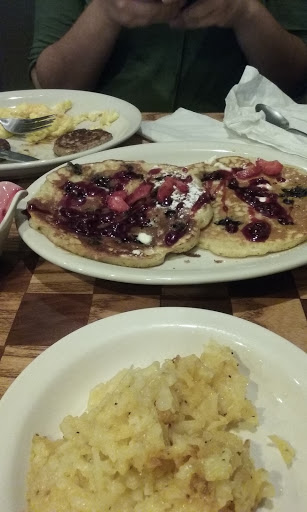 American Restaurant «Cracker Barrel Old Country Store», reviews and photos, 675 Buford Hwy, Cumming, GA 30040, USA