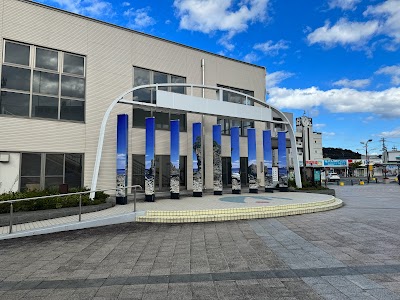 宮古駅前広場ステージ