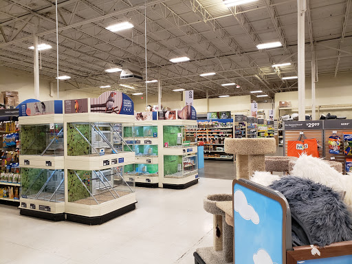 Pet Supply Store «PetSmart», reviews and photos, 73 RHL Blvd, South Charleston, WV 25309, USA