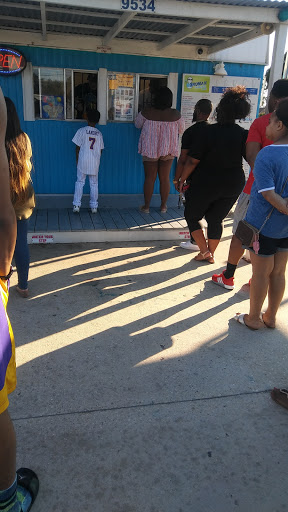 Ice Cream Shop «Snoman Snoballs», reviews and photos, 9534 Burbank Dr, Baton Rouge, LA 70820, USA
