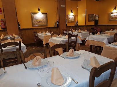 Sidrería Restaurante La Barrica - C. José Cadalso, 29, 28850 Torrejón de Ardoz, Madrid, Spain