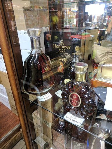 Liquor Store «Liquor Warehouse», reviews and photos, 10332 US-441, Leesburg, FL 34788, USA