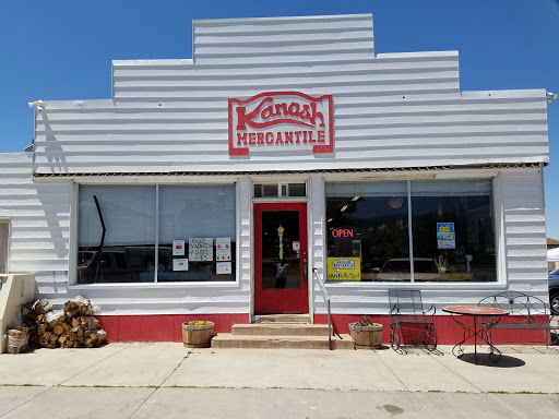 Kanosh Merc & Country Farm