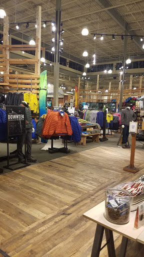 Clothing Store «L.L. Bean», reviews and photos, 280 School St, Mansfield, MA 02048, USA