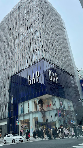 Gap sweatshirts Tokyo