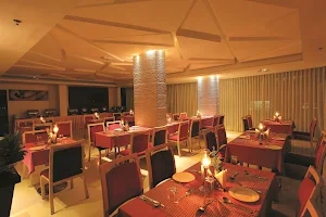 Diners' Summit- Restaurant in Trivandrum, Non veg foods, North Indian foods, Kerala food , Restaurants near medical college image