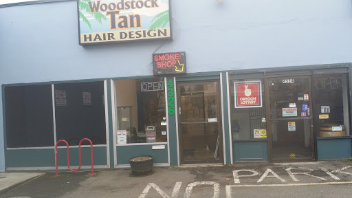 Tobacco Shop «Woodstock Smoke Shop», reviews and photos, 4326 SE Woodstock Blvd, Portland, OR 97206, USA