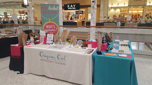 Shopping Mall «Monroeville Mall», reviews and photos, 200 Mall Cir Dr, Monroeville, PA 15146, USA