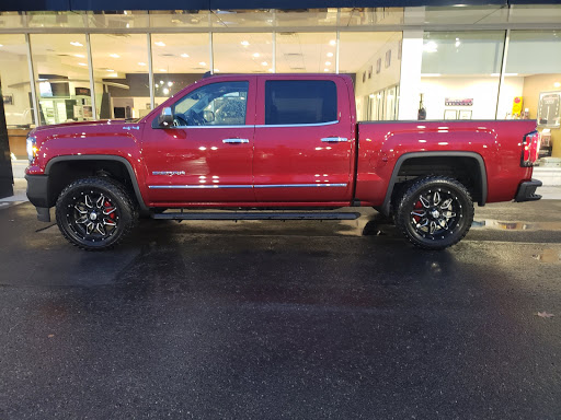 Car Dealer «Coughlin GM of Newark», reviews and photos, 1850 N 21st St, Newark, OH 43055, USA