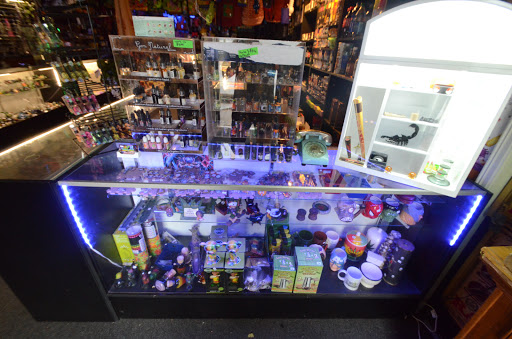 Tobacco Shop «Smoke House», reviews and photos, 968 Dundee Ave, Elgin, IL 60120, USA