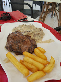Steak du Restaurant français Auberge du lac à Trivy - n°5