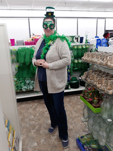 Shopping Mall «Highlands Square Shopping Center», reviews and photos, 250 Highlands Square Dr, Hendersonville, NC 28792, USA