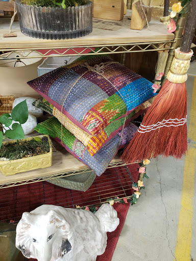 Thrift Store «Second Chances Thrift Store», reviews and photos, 49 Glendale Ave, Asheville, NC 28803, USA