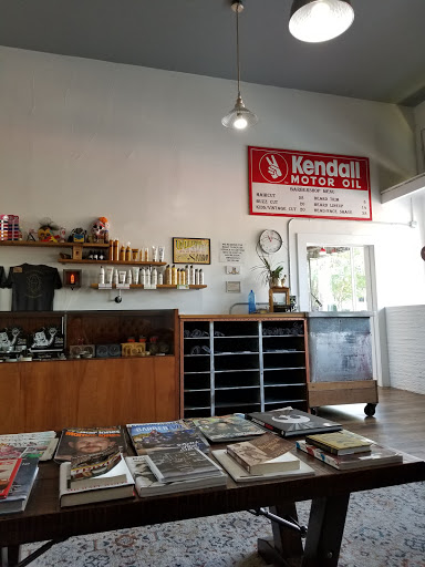 Barber Shop «Dillingers Barber Shop», reviews and photos, 3516 NE 15th Ave, Portland, OR 97212, USA