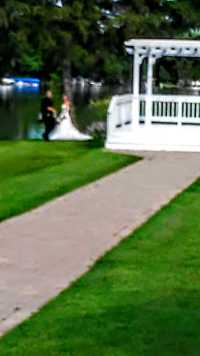 Country Club «McHenry Country Club», reviews and photos, 820 N John St, McHenry, IL 60050, USA