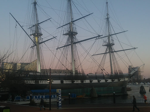 Cell Phone Store «Howard Street Electronics by Forever Wireless», reviews and photos, 108 N Howard St, Baltimore, MD 21201, USA