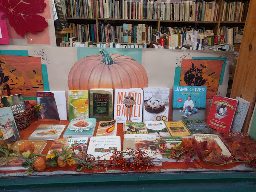 Used Book Store «Magus Books», reviews and photos, 1408 NE 42nd St, Seattle, WA 98105, USA