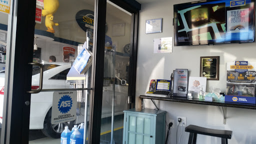 Tire Shop «Sunset Tire & Auto Repair #3», reviews and photos, 13 Skokie Valley Rd, Lake Bluff, IL 60044, USA