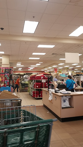 Home Goods Store «Christmas Tree Shops», reviews and photos, 28-34 Broadway, Lynnfield, MA 01940, USA