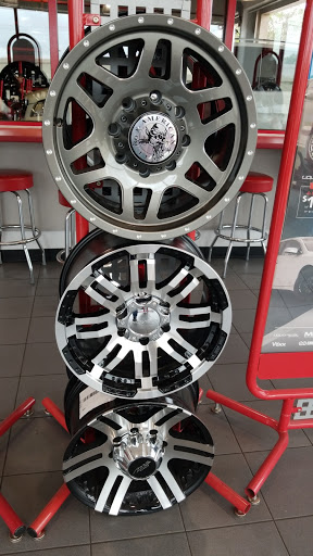 Tire Shop «Discount Tire Store - Leon Valley, TX», reviews and photos, 6221 Bandera Rd, Leon Valley, TX 78238, USA