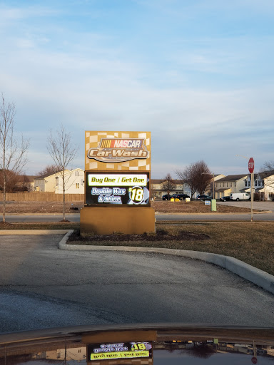Car Wash «NASCAR Car Wash Naperville», reviews and photos, 2783 Forgue Dr, Naperville, IL 60564, USA