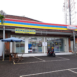 Indomaret Batu Bulan