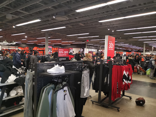 Clothing Store «Nike Factory Store», reviews and photos, 600 Bluebird Ct, Central Valley, NY 10917, USA
