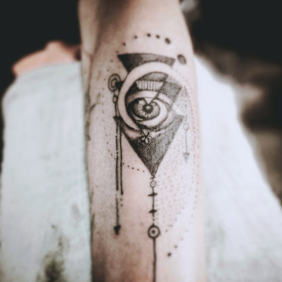 Tinta y Rumba tattoo studio by Frodo tattoo