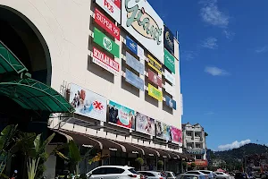 Giant Hypermarket Bandar Baru Ampang image