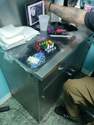 Tattoo Shop «Body Art Tattoos & Piercing», reviews and photos, 2109 Buffalo St #1, San Antonio, TX 78211, USA