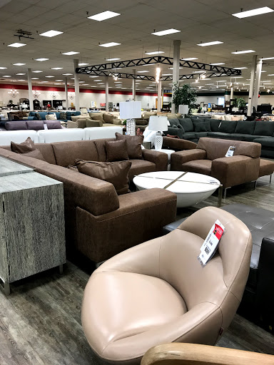 Furniture Store «The Dump Furniture Outlet», reviews and photos, 801 N Military Hwy, Norfolk, VA 23502, USA