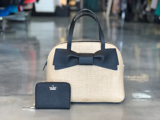 Consignment Shop «SecondHand Savvys», reviews and photos, 210 S Kings Ave, Brandon, FL 33511, USA