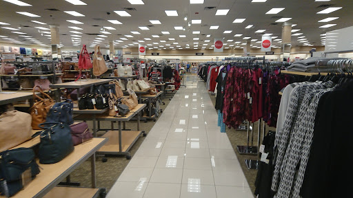 Shopping Mall «Watchung Square Mall», reviews and photos, 1515 US-22, Watchung, NJ 07069, USA