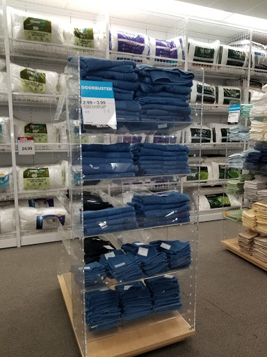 Shopping Mall «Claypool Hill Mall Shopping Center», reviews and photos, 1051 Claypool Hill Mall Rd, Cedar Bluff, VA 24609, USA