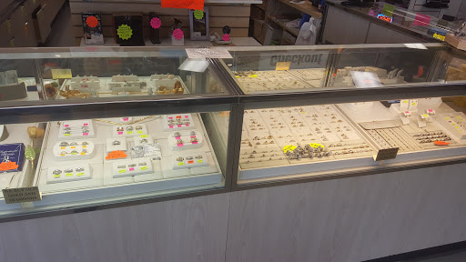 Pawn Shop «Allied Pawn Loans & Jewelry», reviews and photos, 2013 Central Ave #900, Dubuque, IA 52001, USA