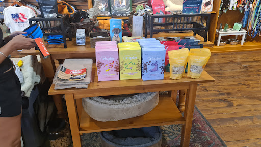 Clothing Store «Orvis», reviews and photos, 345 S Lake Ave, Pasadena, CA 91101, USA