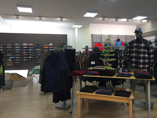 Sporting Goods Store «Gazelle Sports Kalamazoo», reviews and photos, 214 S Kalamazoo Mall, Kalamazoo, MI 49007, USA