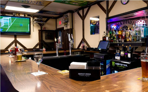 Liquor Store «Hidden Lake Liquors and Bar», reviews and photos, 2011 NJ-27, Somerset, NJ 08873, USA