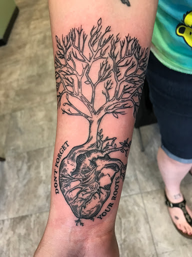 Tattoo Shop «Burning Hearts Tattoo Co.», reviews and photos, 1430 Meriden Rd, Waterbury, CT 06705, USA